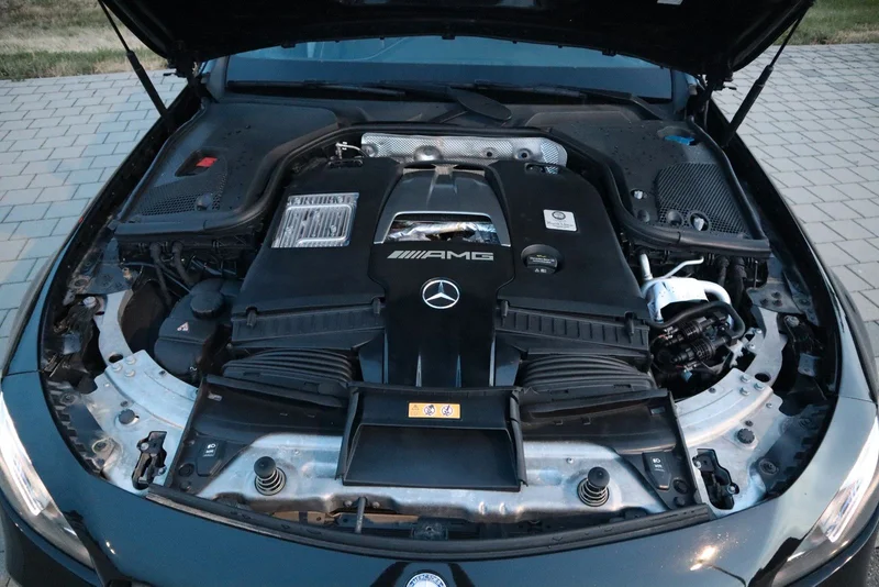 Mercedes-Benz E 63 AMG – 27