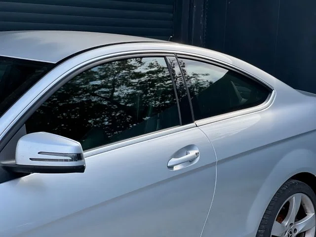 Mercedes-Benz C 220 – 3