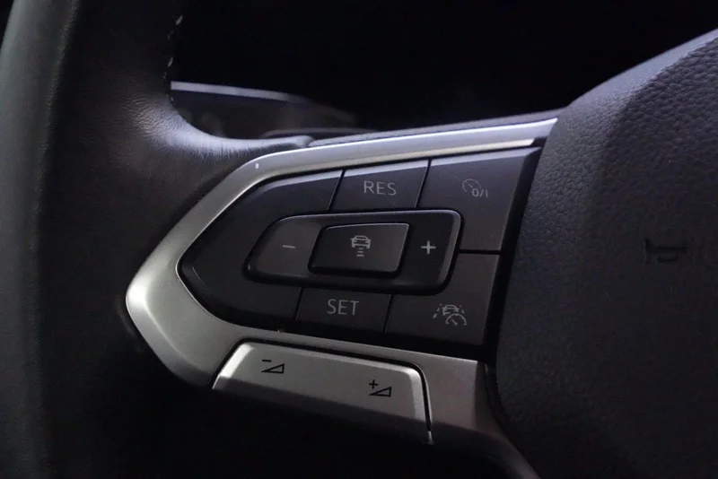 Volkswagen Golf – 11