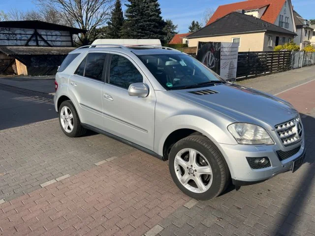 Mercedes-Benz ML 350 – 3