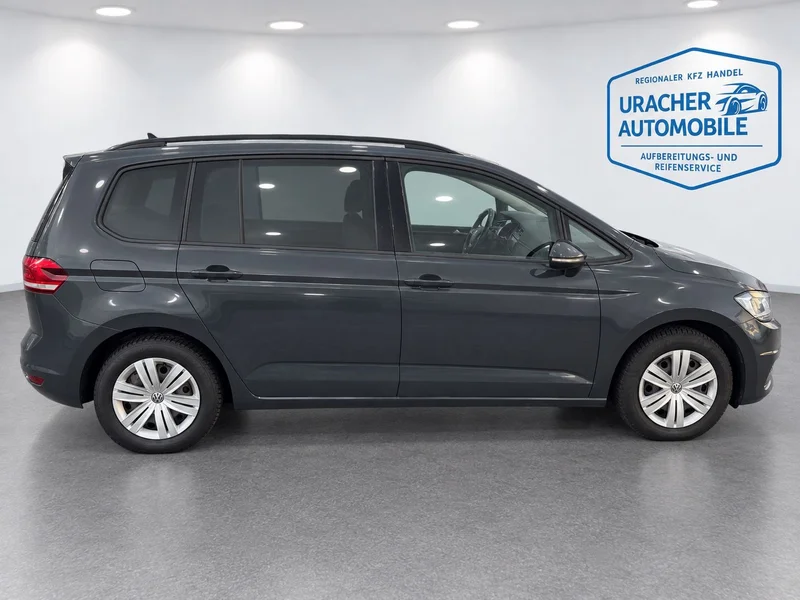 Volkswagen Touran – 8