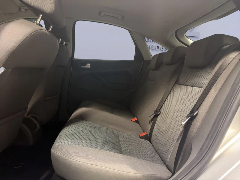 Ford Focus – 19