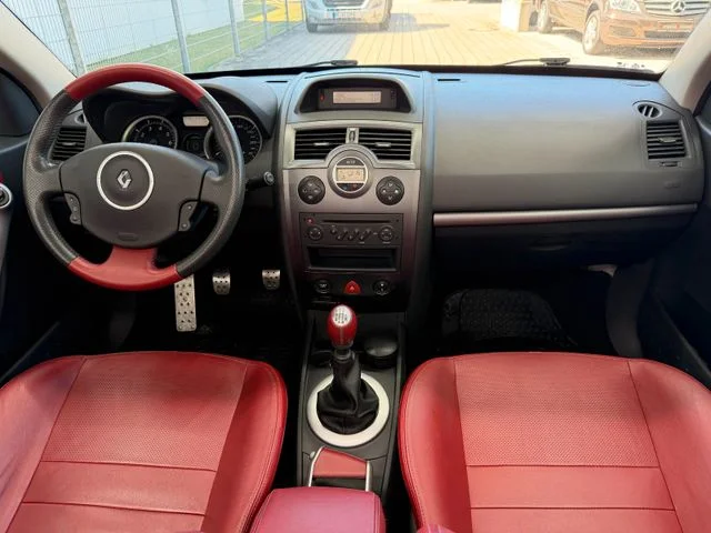 Renault Megane – 18