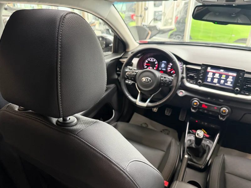 Kia Stonic – 19