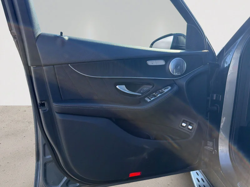 Mercedes-Benz GLC 350 – 15
