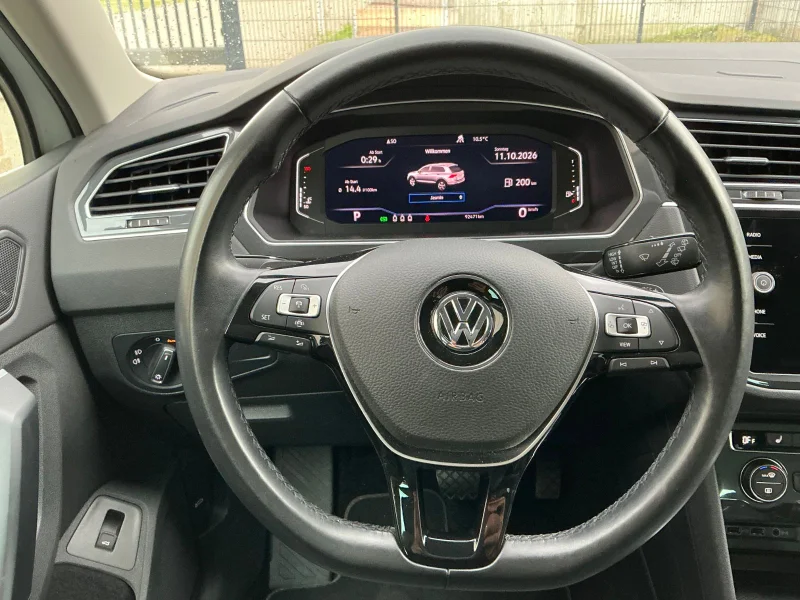 Volkswagen Tiguan – 11