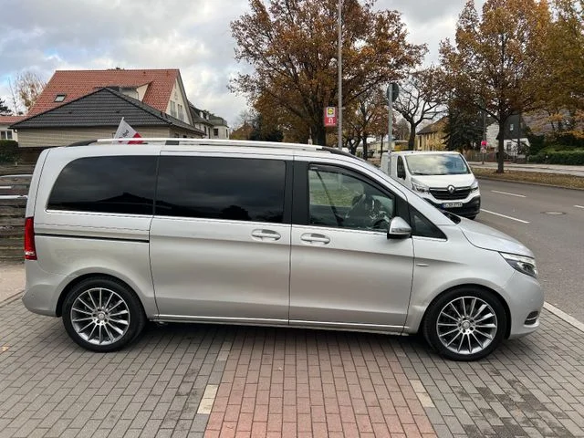 Mercedes-Benz V 220 – 4