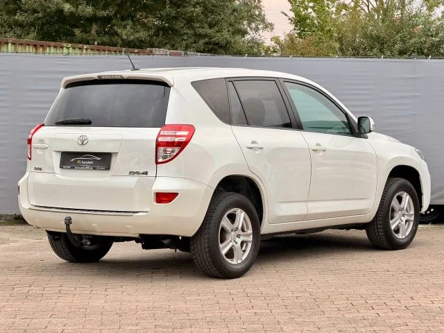 Toyota RAV 4 – 10