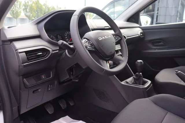 Dacia Sandero – 11