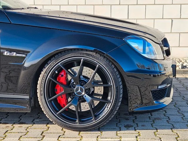 Mercedes-Benz C 63 AMG – 6
