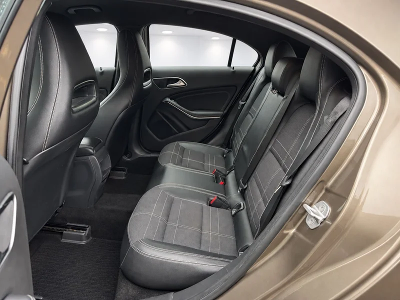 Mercedes-Benz A 250 – 21