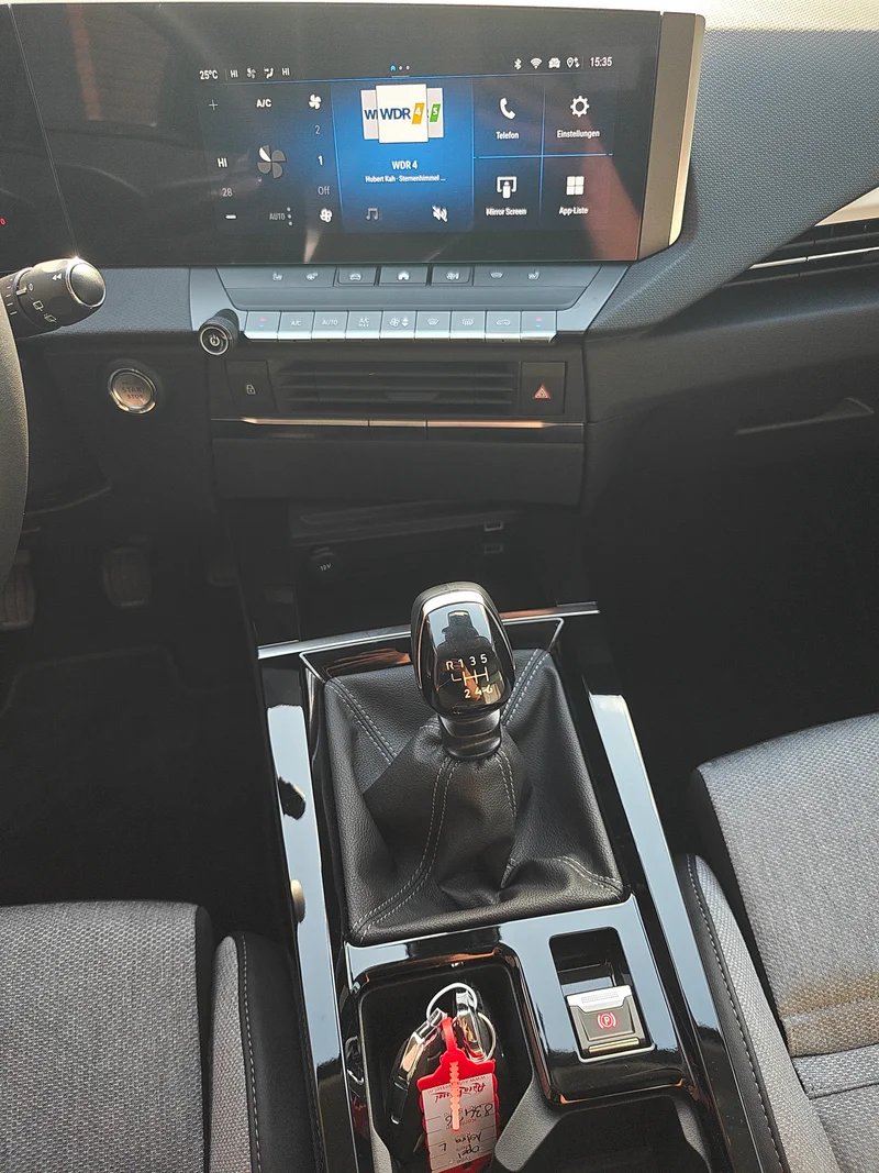 Opel Astra, 5-Türer, Elegance, 1.2 Turbo – 17