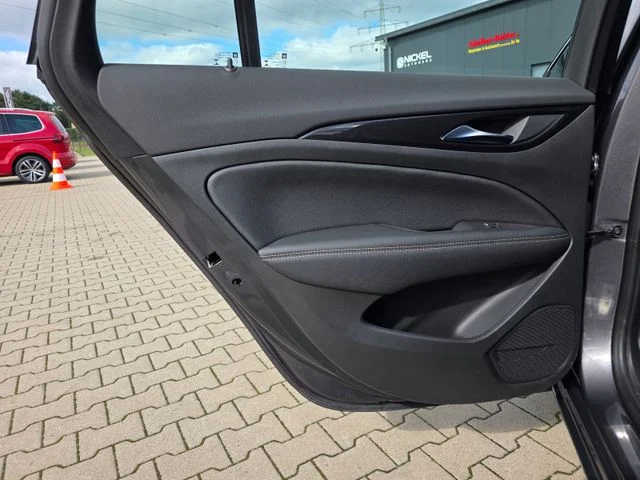 Opel Insignia – 28