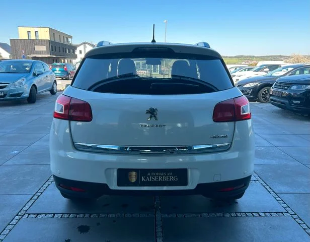 Peugeot 4008 – 4
