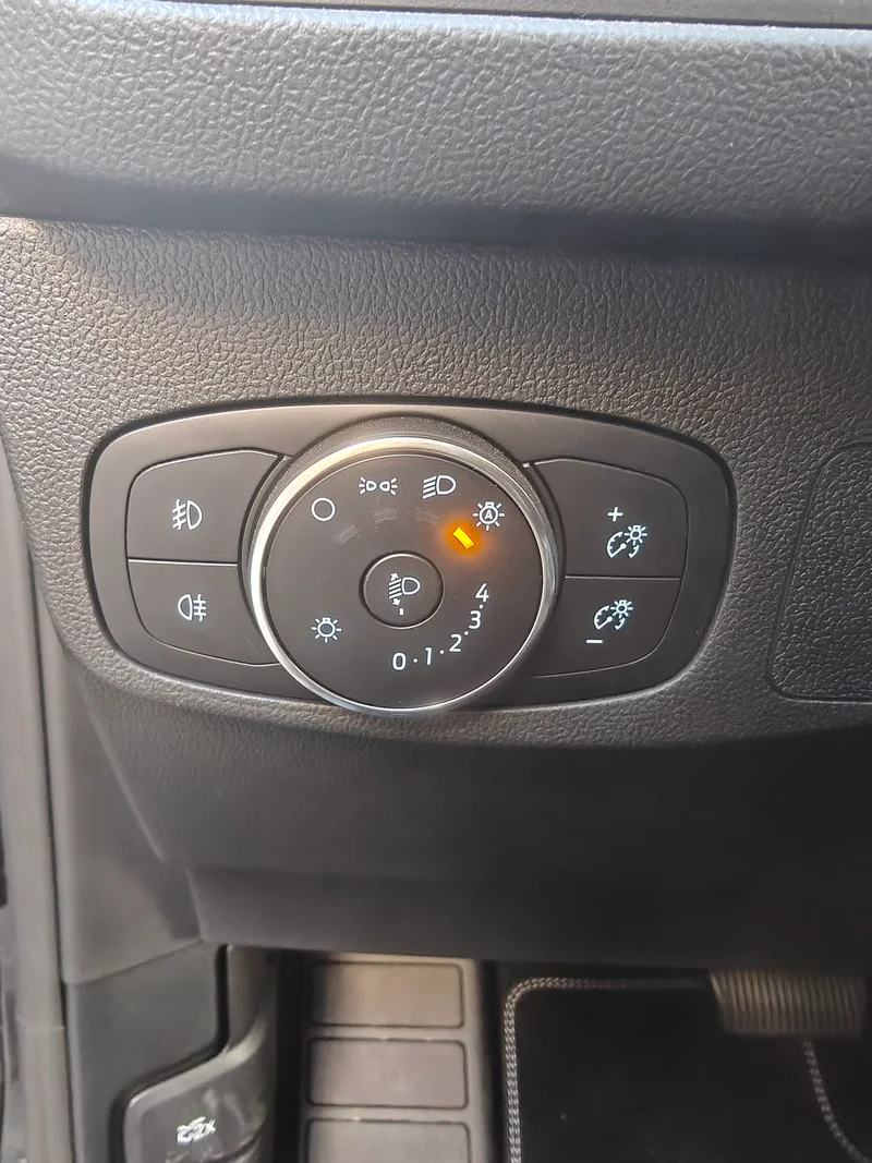 Ford Focus Turnier Active X 1.0 7AT – 30