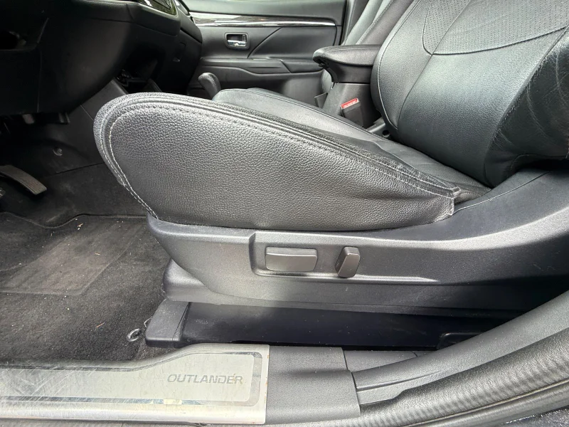 Mitsubishi Outlander – 16