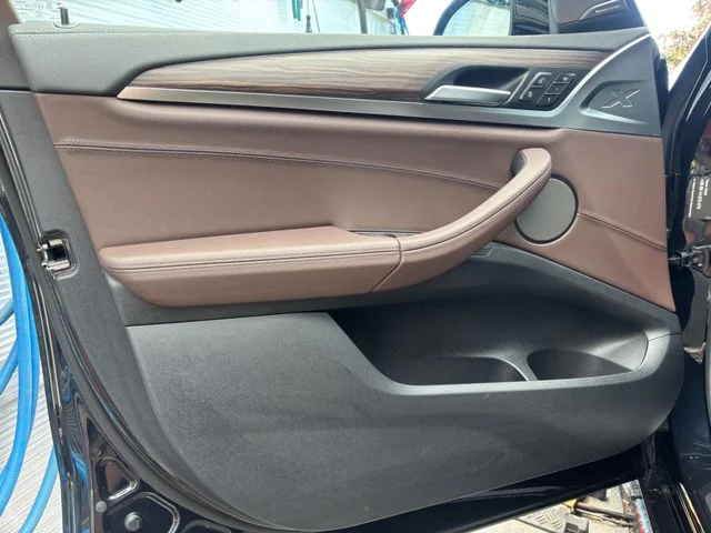 BMW iX3 – 16