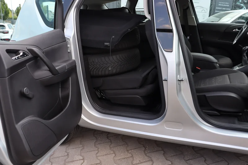 Opel Meriva – 16