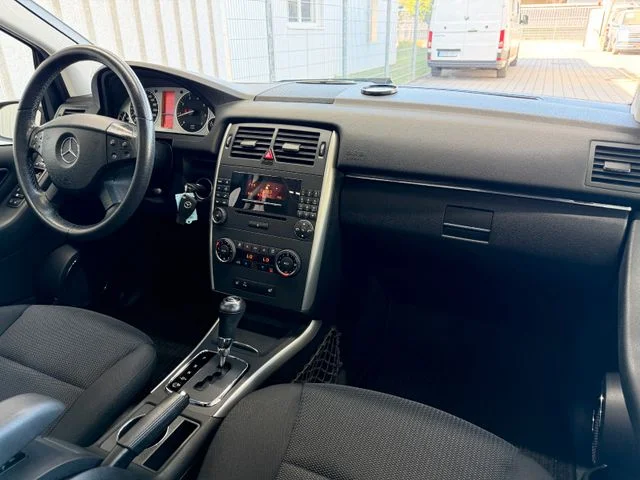 Mercedes-Benz B 200 – 16