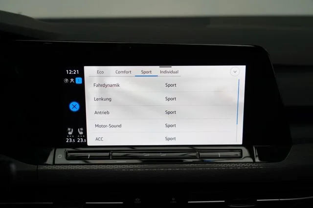 VW Golf – 29