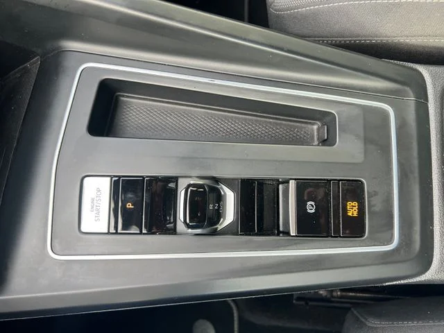 Volkswagen Golf – 13