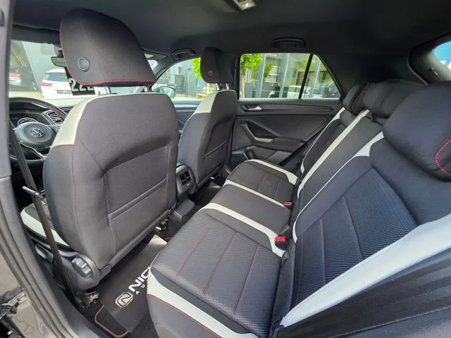 Volkswagen T-Roc – 25