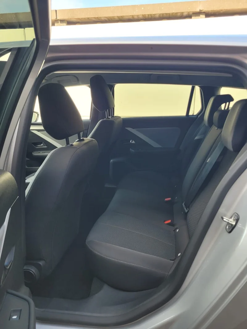 Opel Astra ST 1.2 Turbo Edition EU – 16