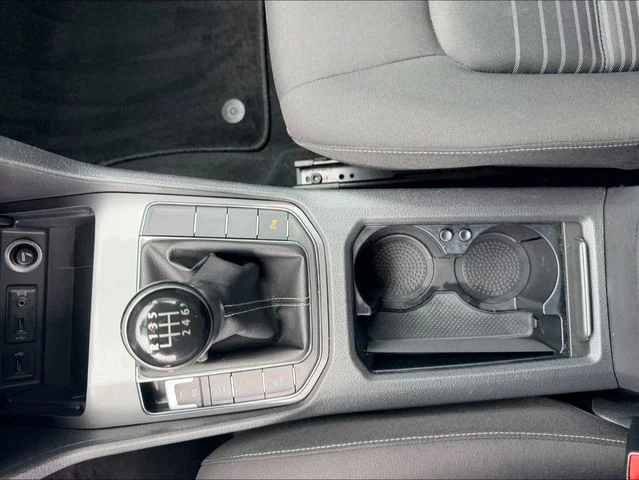 VW Golf Sportsvan – 28