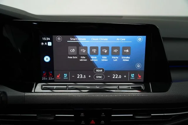VW Golf – 24