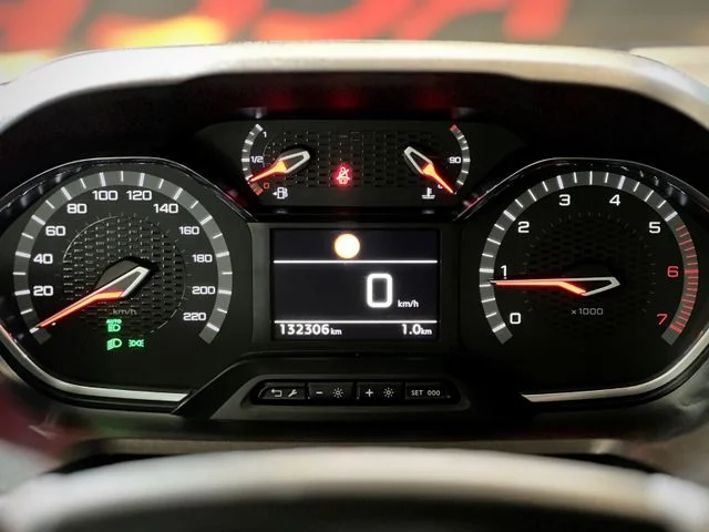 Peugeot Rifter – 25