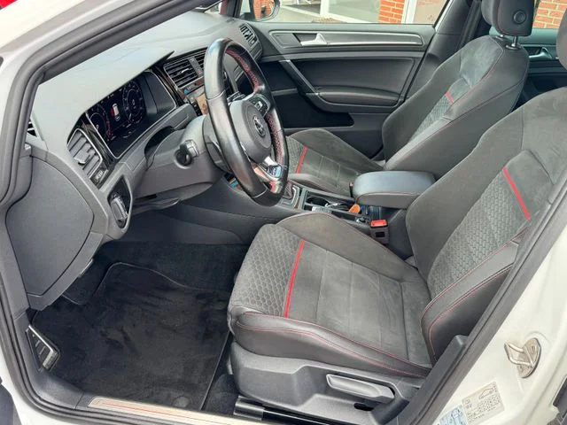 Volkswagen Golf – 18