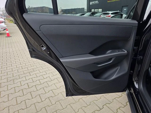 Volkswagen T-Roc – 30
