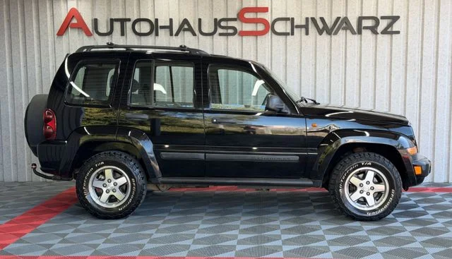 Jeep Cherokee – 8