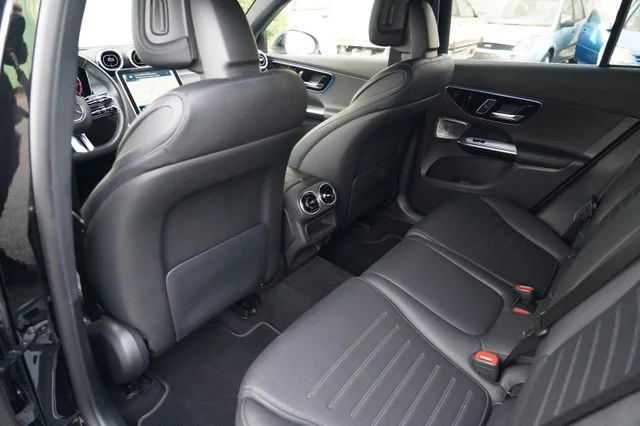 MERCEDES-BENZ GLC 300 – 17