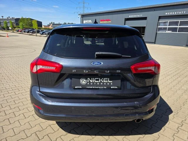 Ford Focus – 4