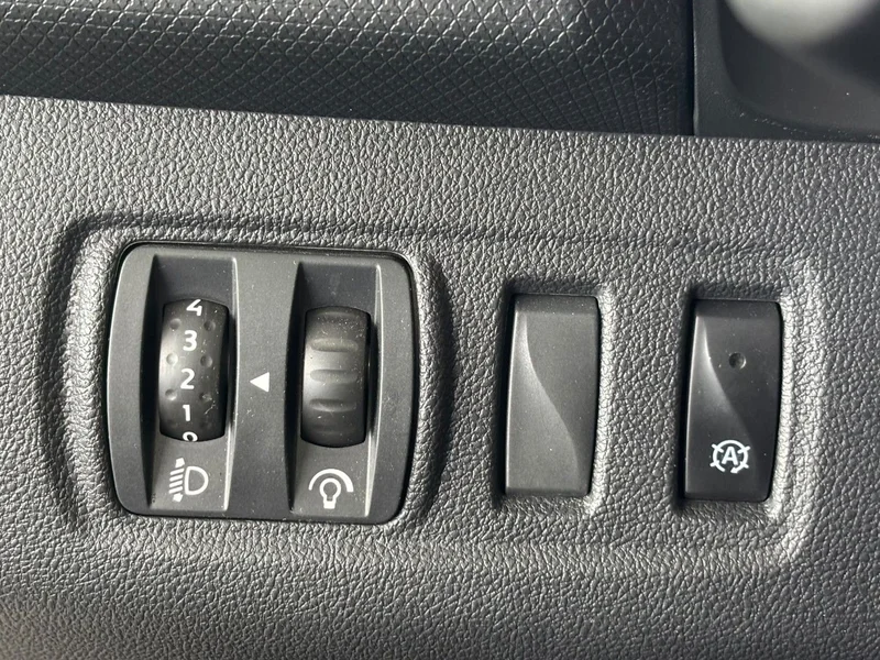 Renault Clio – 7
