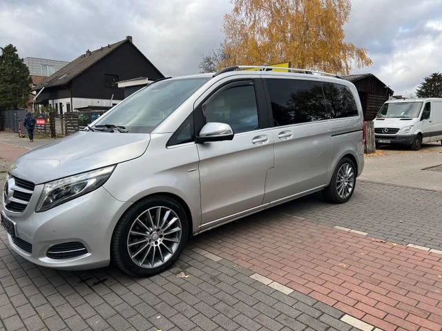 Mercedes-Benz V 220 – 2