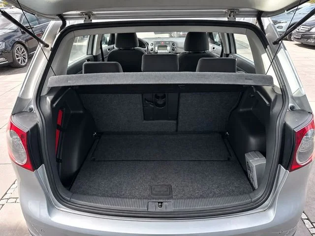 Volkswagen Golf – 16