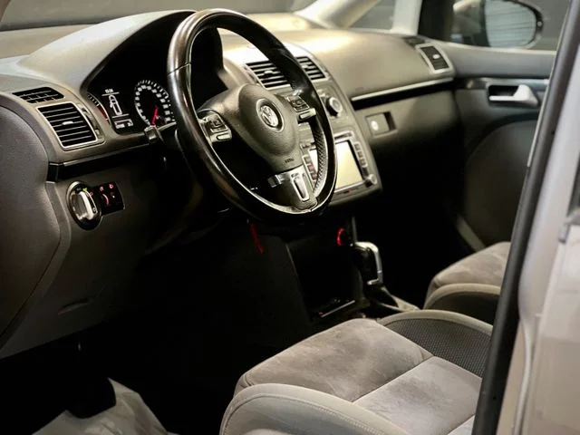 Volkswagen Touran – 12