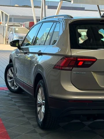 Volkswagen Tiguan – 12