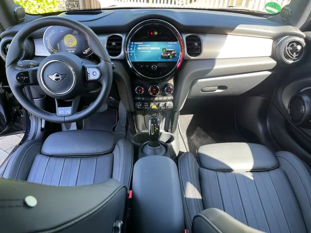 Mini COOPER SE – 10