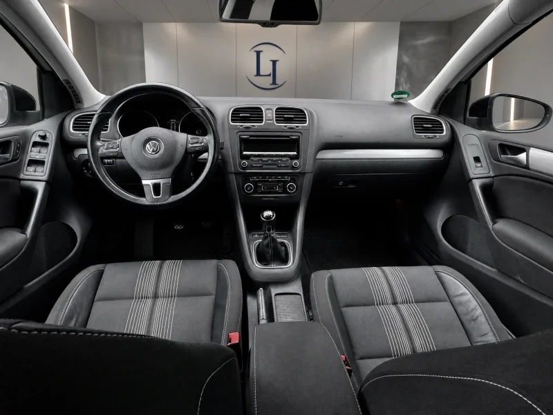 Volkswagen Golf – 8