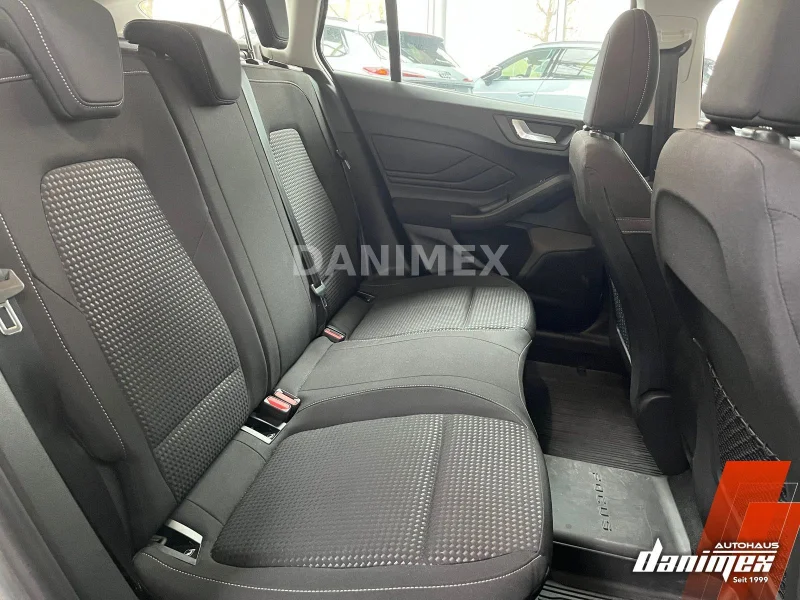 Ford Focus – 11