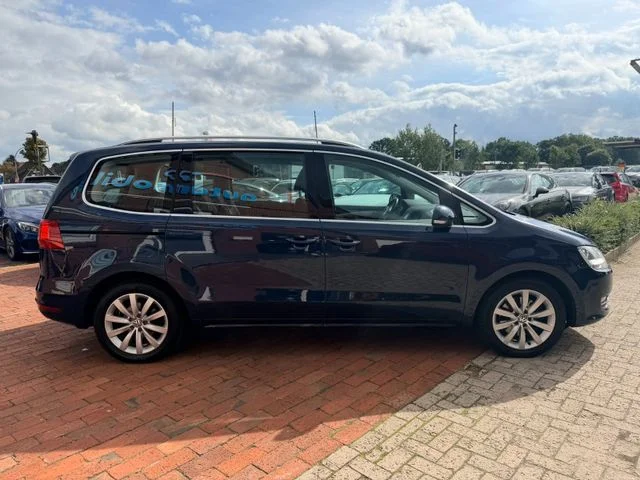 VW Sharan – 12