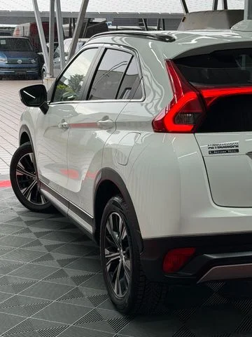 Mitsubishi Eclipse Cross – 12