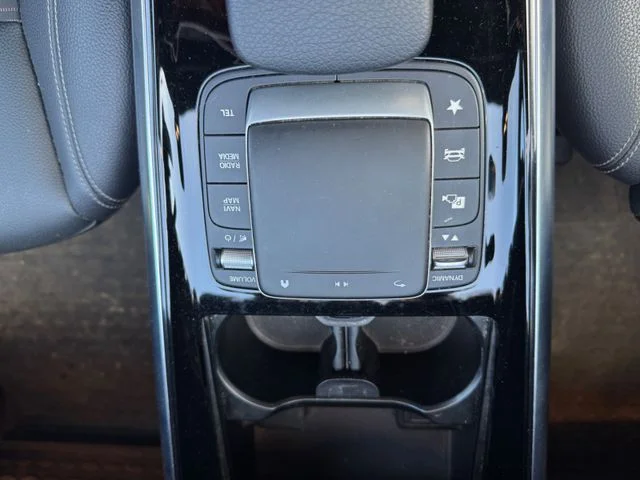 Mercedes-Benz GLA 250 – 18