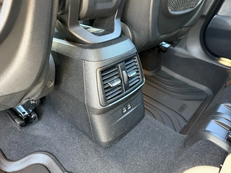 BMW 218 – 17