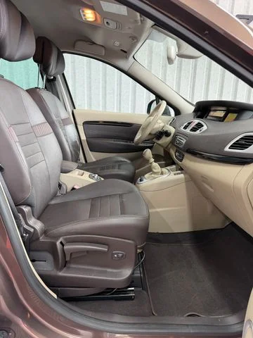 Renault Scenic – 15