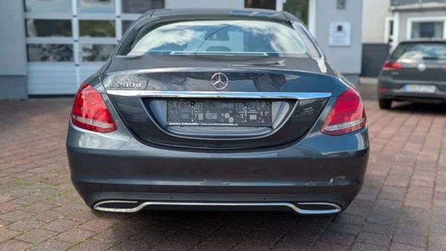 MERCEDES-BENZ C 200 – 4
