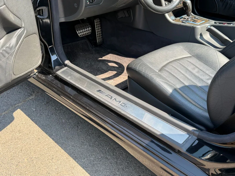 Mercedes-Benz SLK 32 AMG – 18